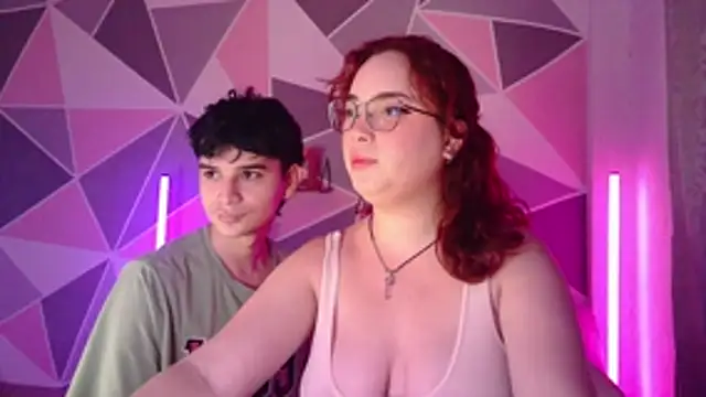 Snapshot of AndrewAnndCherry chatting on 11-18-25, 10:36 AndrewAnndCherry online show from 11-18-25, 10:36