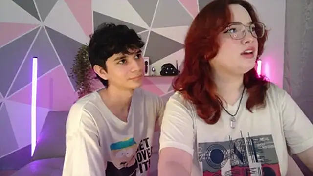 Snapshot of AndrewAnndCherry chatting on 12-16-25, 12:15 AndrewAnndCherry online show from 12-16-25, 12:15