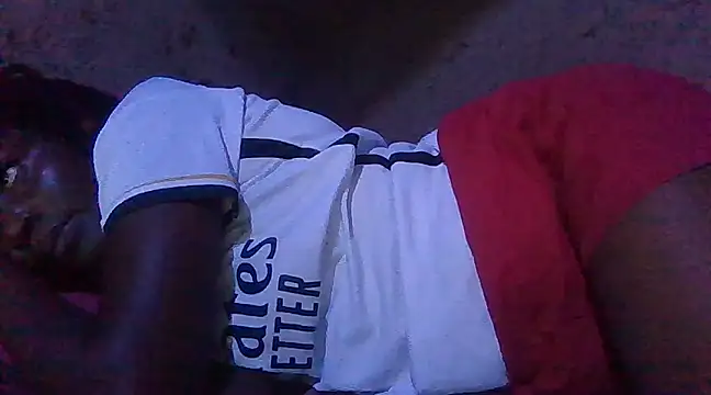 Snapshot of pretty_prickle chatting on 12-31-24, 06:13 pretty prickle online show from 12-31-24, 06:13