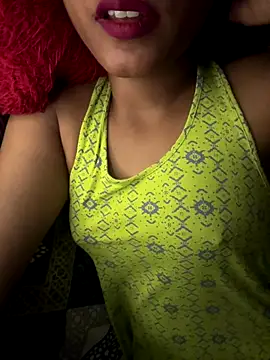 Snapshot of Hot_Goldengirl chatting on 09-28-25, 09:20 Hot Goldengirl online show from 09-28-25, 09:20