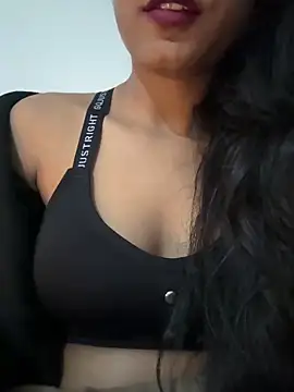 Hot Goldengirl online show from 02-05-26, 08:24