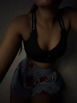 Hot Goldengirl online show from 05-16-26, 07:45