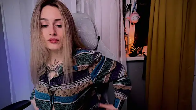 Snapshot of aviva_faith chatting on 01-19-25, 09:02 aviva faith online show from 01-19-25, 09:02