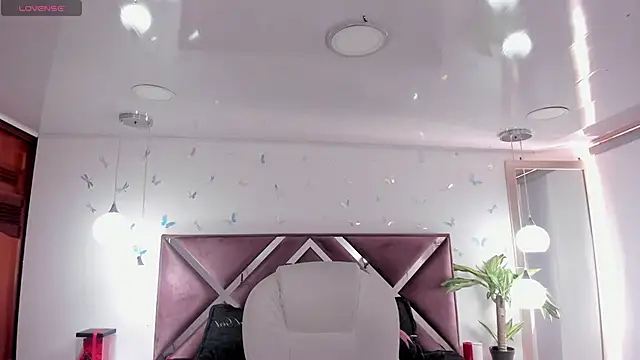  Antonnela  online show from 01-14-26, 09:20