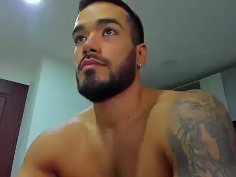 Snapshot of Alexander_Martines chatting on 10-28-25, 10:23 Alexander Martines online show from 10-28-25, 10:23