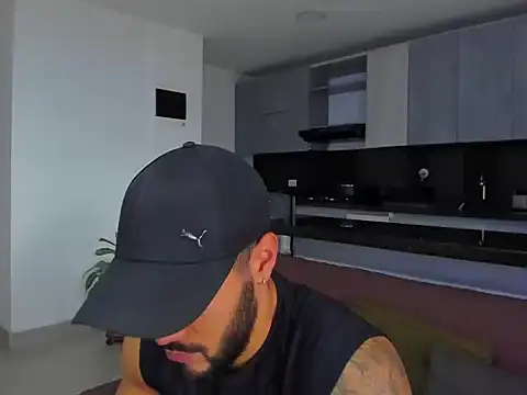 Snapshot of Alexander_Martines chatting on 11-20-25, 08:52 Alexander Martines online show from 11-20-25, 08:52