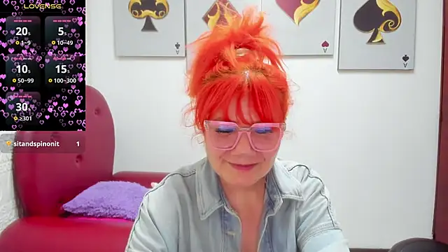 Snapshot of Salomeediaz_ chatting on 06-06-26, 09:08 Salomeediaz online show from 06-06-26, 09:08