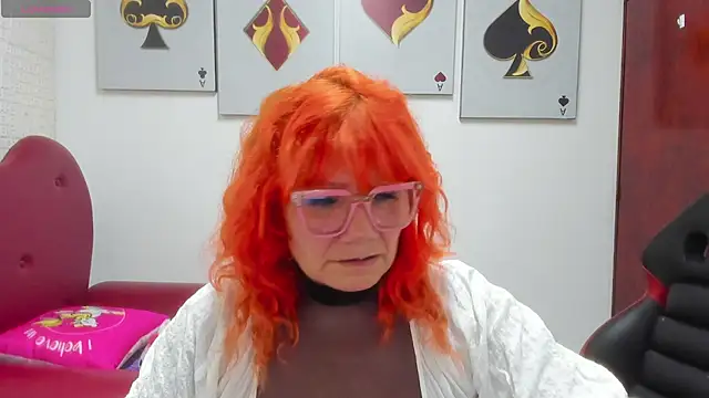 Snapshot of Salomeediaz_ chatting on 06-10-26, 09:03 Salomeediaz online show from 06-10-26, 09:03