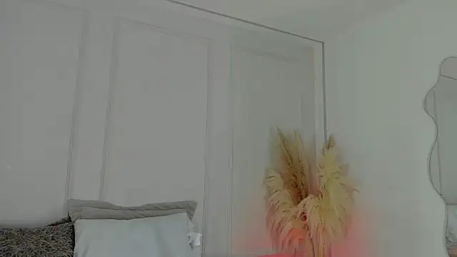Mariapettit online show from 06-10-26, 04:34