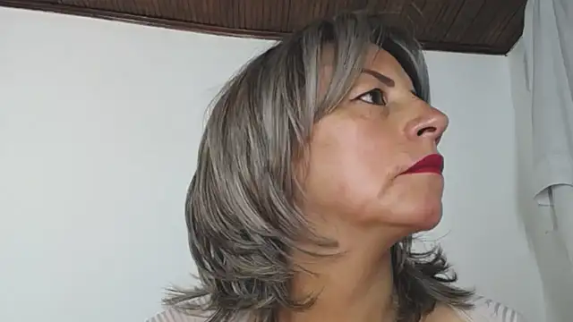 Snapshot of Maturegirl chatting on 10-24-25, 08:27 Maturegirl online show from 10-24-25, 08:27