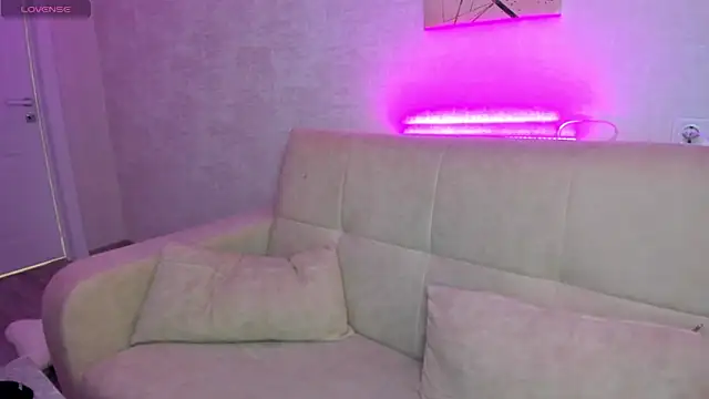 Stacey Brown online show from 12-11-24, 04:49