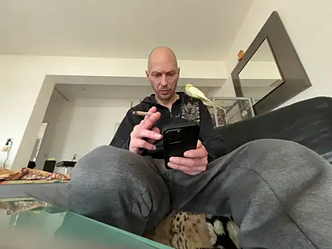 Snapshot of Germankink chatting on 02-25-25, 10:37 Germankink online show from 02-25-25, 10:37