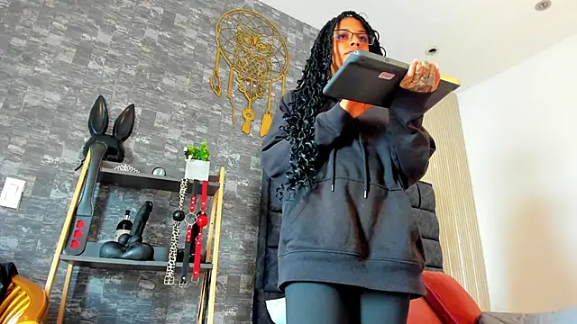 Snapshot of JuliaRose_ks chatting on 11-05-25, 07:25 JuliaRose ks online show from 11-05-25, 07:25