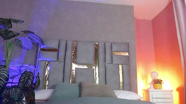 Snapshot of JuliaRose_ks chatting on 11-27-25, 11:23 JuliaRose ks online show from 11-27-25, 11:23