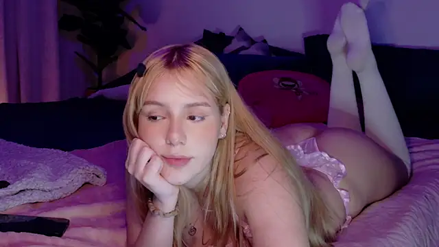 AlinaCarter online show from 10-18-25, 01:30