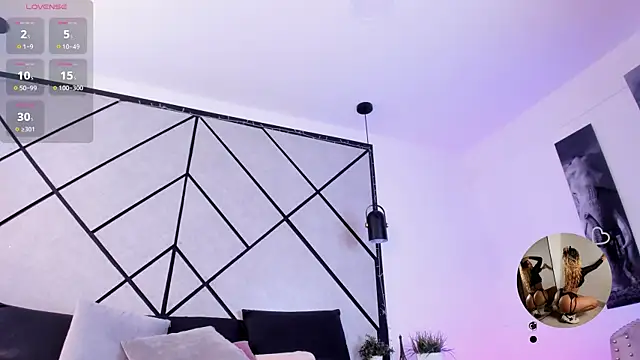 Snapshot of Natasha_Smith09 chatting on 12-30-24, 10:55 Natasha Smith09 online show from 12-30-24, 10:55