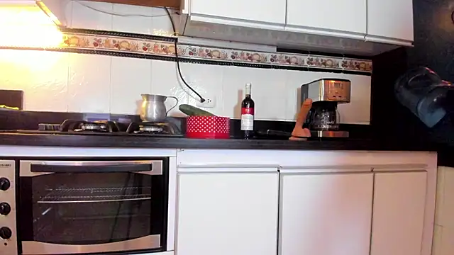 Hotsamantamature online show from 02-28-25, 08:07