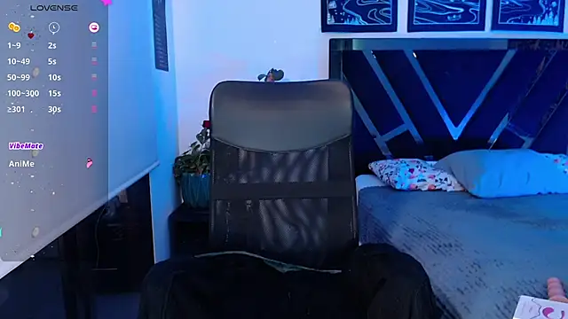 Snapshot of The_queen_of_pleasure chatting on 02-17-25, 12:32 The queen of pleasure online show from 02-17-25, 12:32