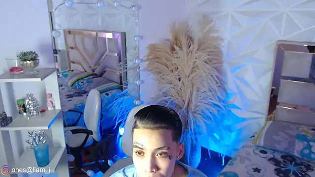 Jonesliam23 online show from 03-21-26, 07:28