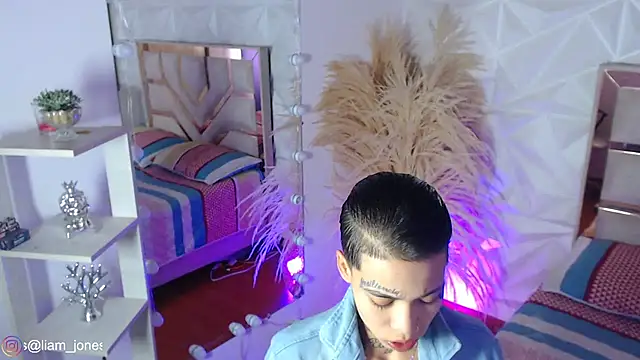 Jonesliam23 online show from 03-27-26, 07:35