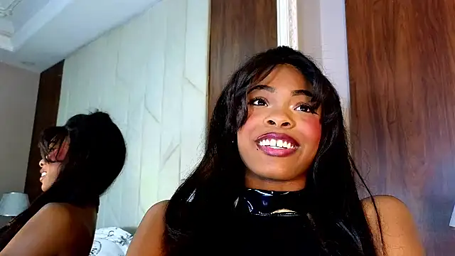 Snapshot of adaraSmiith chatting on 12-03-24, 06:06 adaraSmiith online show from 12-03-24, 06:06