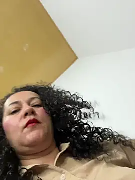 luisa curli online show from 12-23-25, 04:21