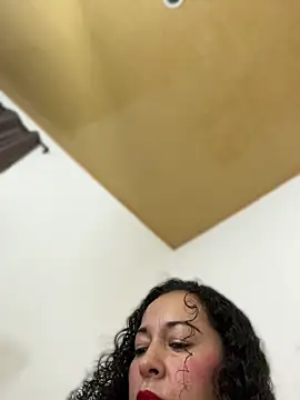 luisa curli online show from 04-25-26, 11:46