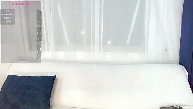 laura sweett120 online show from 05-27-26, 05:59