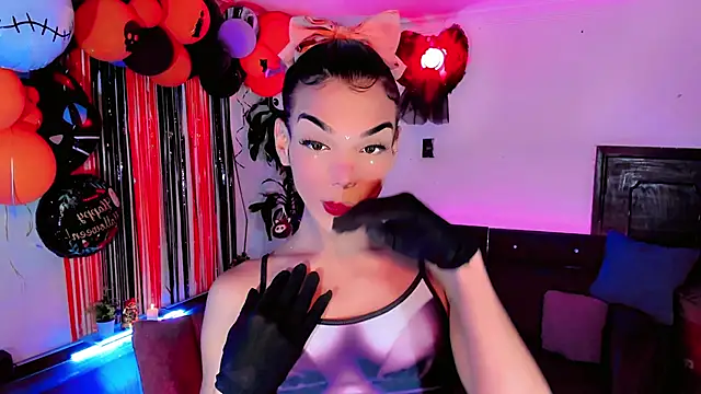 the-horus-girl online show from 10-26-25, 05:24