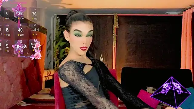 Snapshot of the-horus-girl chatting on 06-06-26, 01:43 the-horus-girl online show from 06-06-26, 01:43