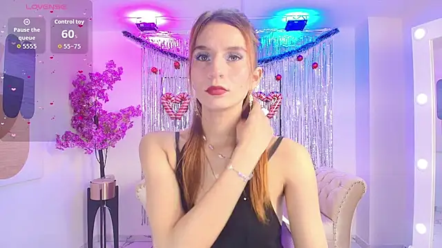 Snapshot of Tamara_slimx chatting on 12-19-25, 11:01 Tamara slimx online show from 12-19-25, 11:01