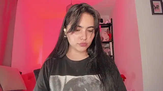 Snapshot of sol__angel chatting on 02-24-25, 05:43 sol angel online show from 02-24-25, 05:43