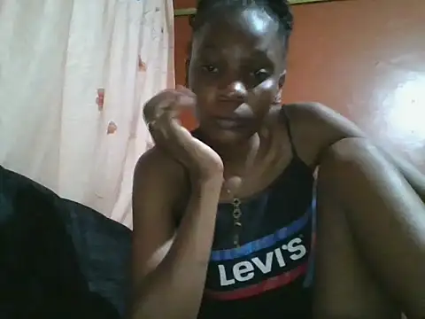 Snapshot of slim_girl02 chatting on 06-09-26, 05:46 slim girl02 online show from 06-09-26, 05:46