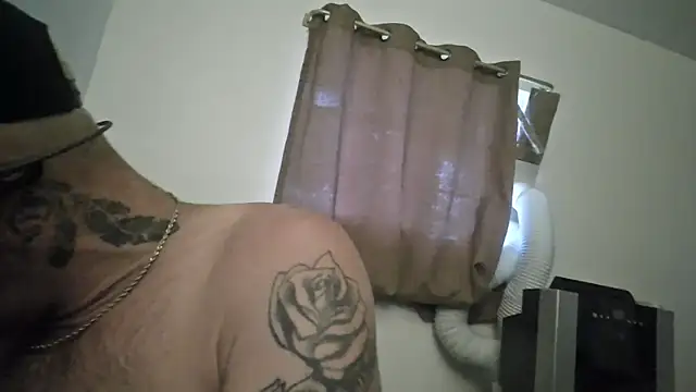 FrankieKentucky online show from 06-01-26, 01:57