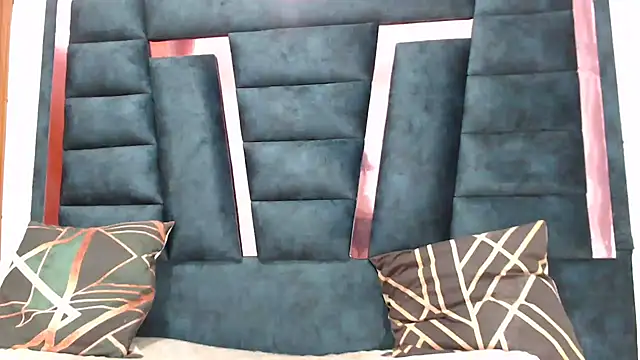 DiannellaforYou online show from 03-19-26, 01:31