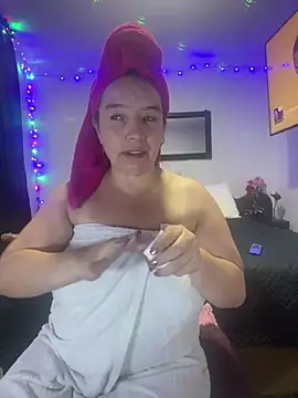 Snapshot of Sweeetness_Milf chatting on 02-10-26, 10:14 Sweeetness Milf online show from 02-10-26, 10:14