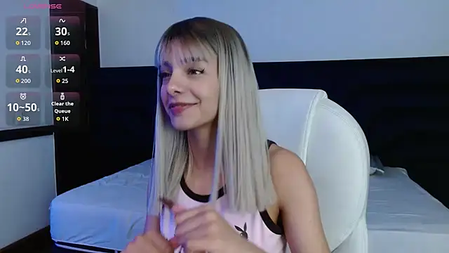 peyton golden1 online show from 04-18-26, 03:32