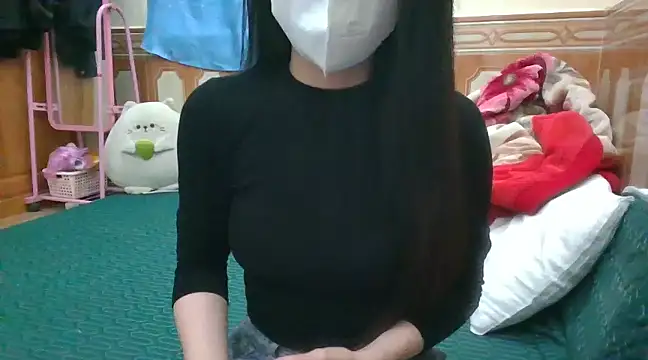 Yin-girl online show from 12-26-24, 11:43