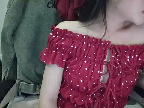 Yin-girl online show from 10-05-25, 08:07