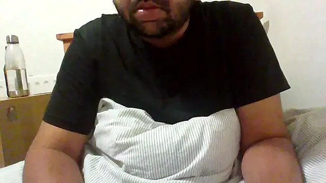 whoreboi98 online show from 04-11-26, 09:41