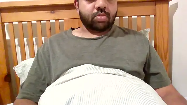 whoreboi98 online show from 04-15-26, 09:15