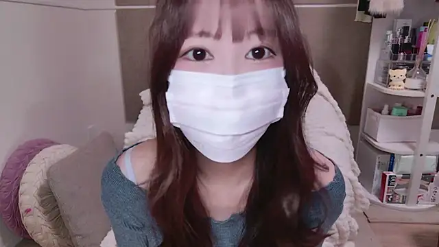 Snapshot of TsukasaSakai chatting on 01-18-25, 09:13 TsukasaSakai online show from 01-18-25, 09:13