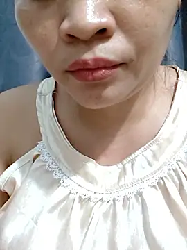 Snapshot of _Mira_69_ chatting on 06-20-26, 03:48 Mira 69 online show from 06-20-26, 03:48