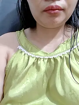 Snapshot of _Mira_69_ chatting on 07-22-26, 02:03 Mira 69 online show from 07-22-26, 02:03