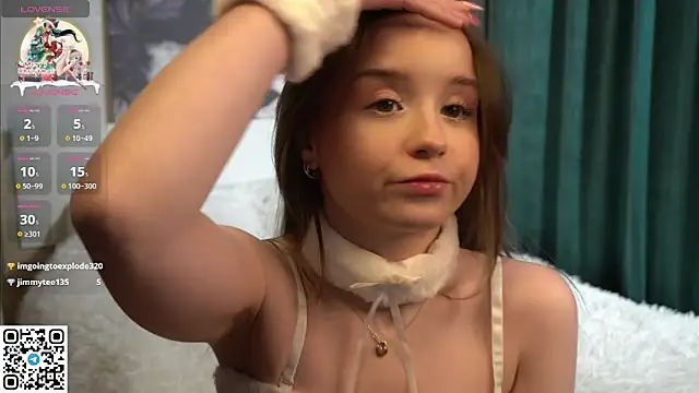 Snapshot of RenetTolken chatting on 01-05-25, 08:10 RenetTolken online show from 01-05-25, 08:10