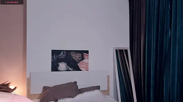 Snapshot of RenetTolken chatting on 09-20-25, 09:21 RenetTolken online show from 09-20-25, 09:21