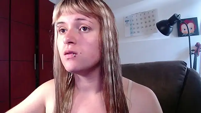 NEXT DOOR GIRL  online show from 09-20-25, 10:11