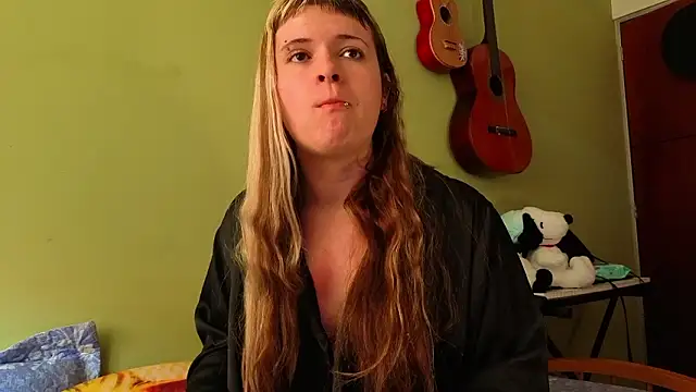 NEXT DOOR GIRL  online show from 03-01-26, 12:18