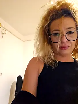 Selenna emma online show from 11-11-25, 02:50