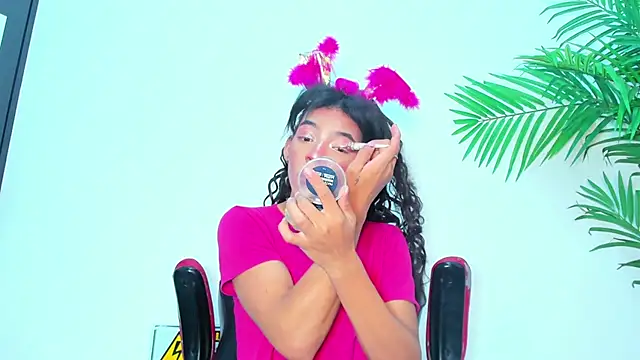 Briyit Doll online show from 01-30-25, 03:44